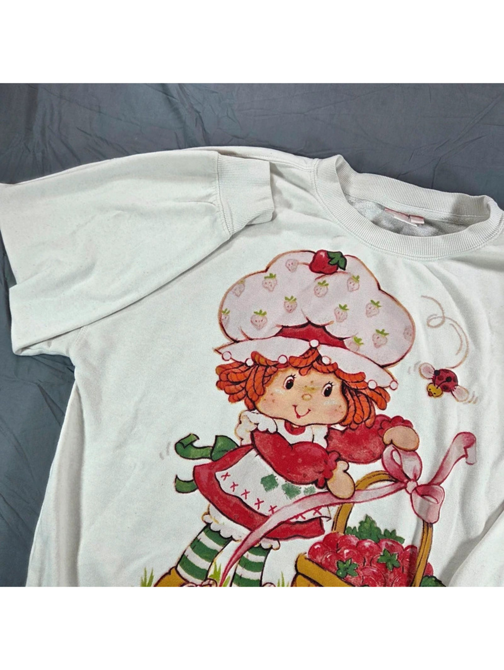 Strawberry Shortcake graphic sweatshirt